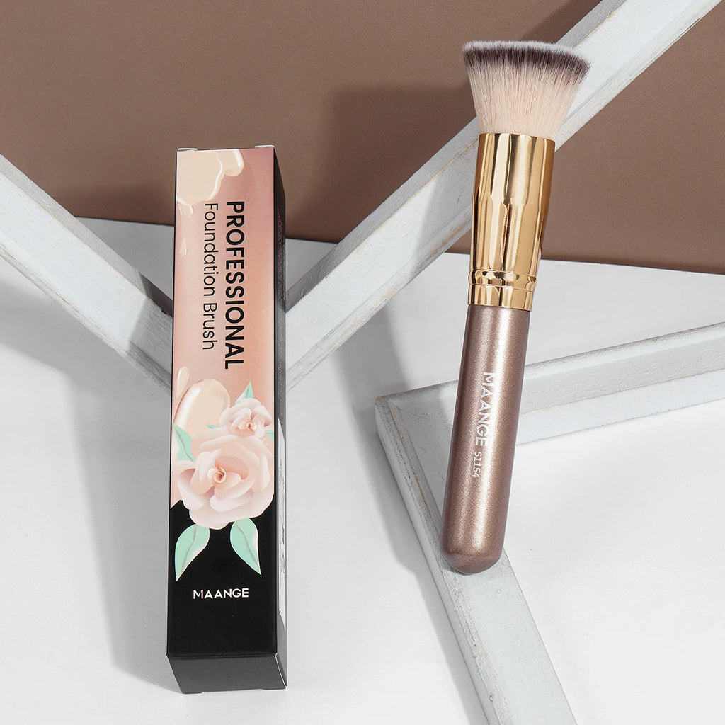 Brocha de Maquillaje con Estuche — Base Perfecta en Segundos